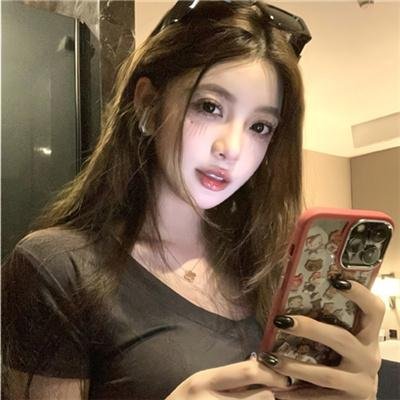 四个毕业生